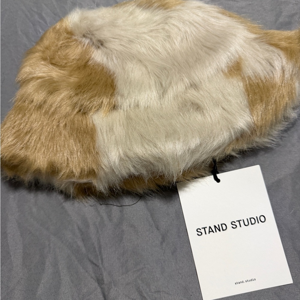 Stand Studio Faux Fur Hat in Cream and Tan